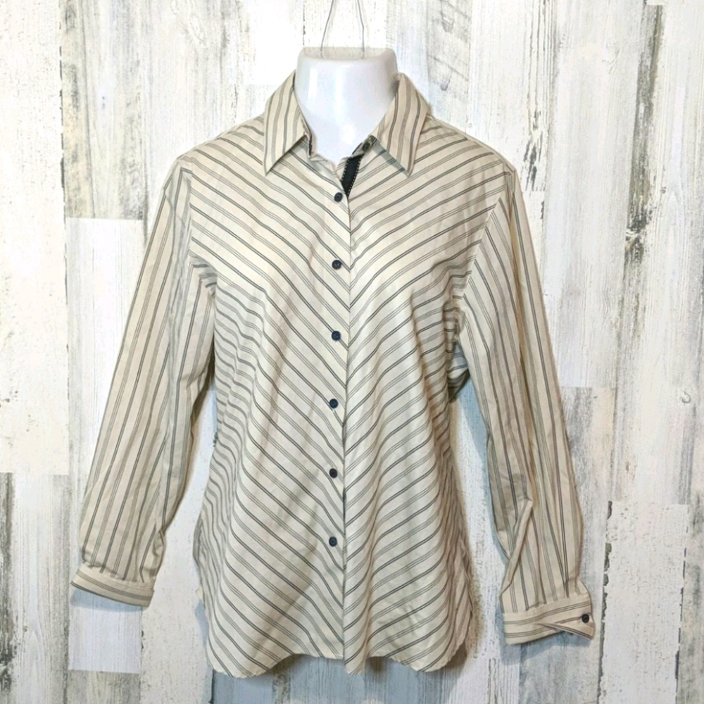 FOXCROFT Career Cream Pinstripe Button Up Top 16 Plus